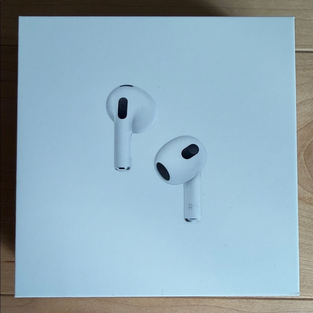 Apple AirPods with Lighting Charging Case - White